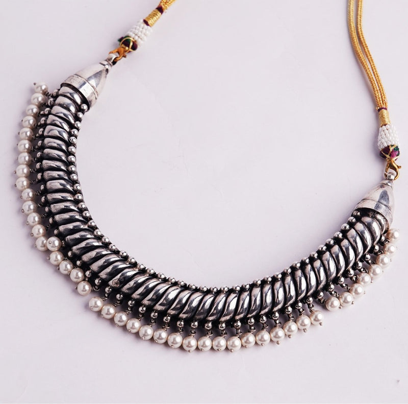 SUTHARLA SILVER OXIDISED CHOKER